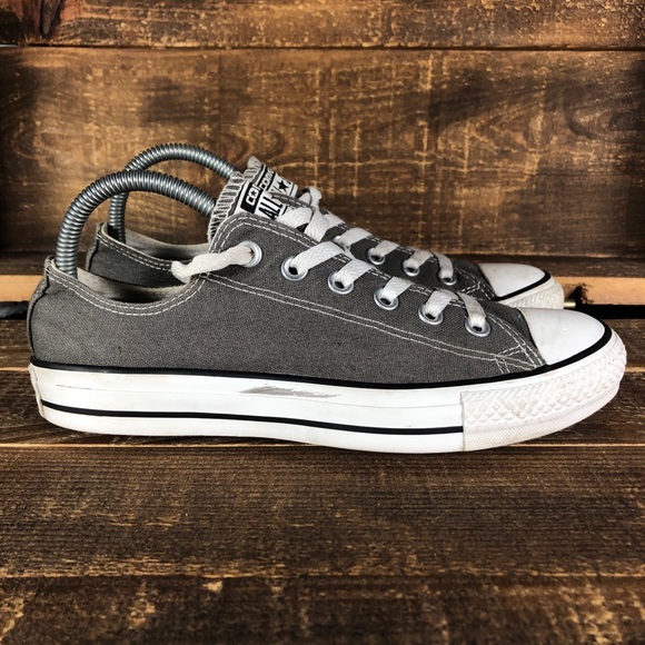 grey chuck taylors women's